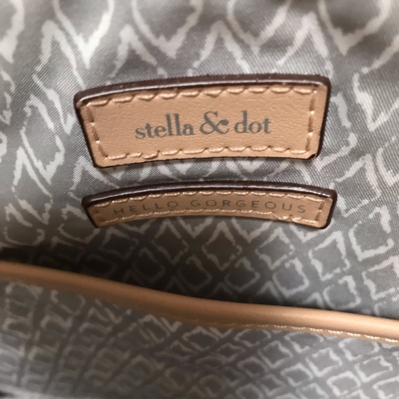 Stella and Dot Cay Tote Bag - Picture 6 of 6